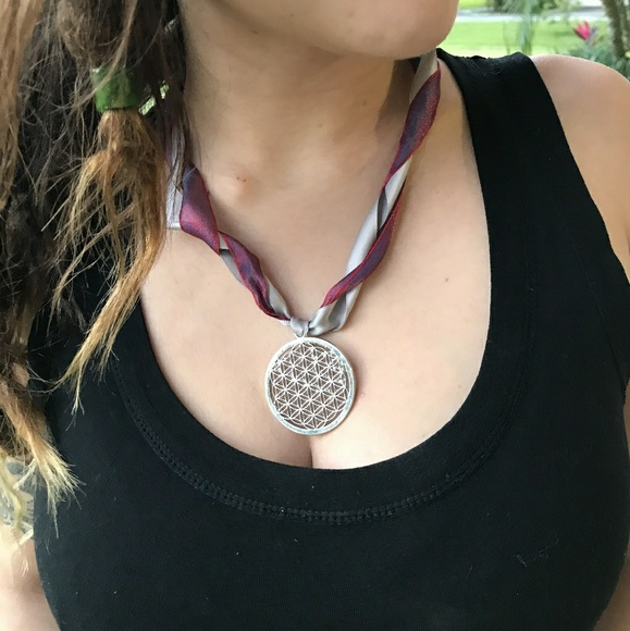 Flower of Life Ribbon Necklace - Picture 1 of 2